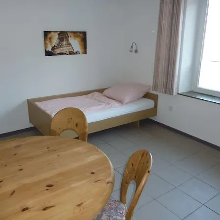 Monteurwohnung 2 5 Betten, Kueche, Bad, Waschmaschine דירה