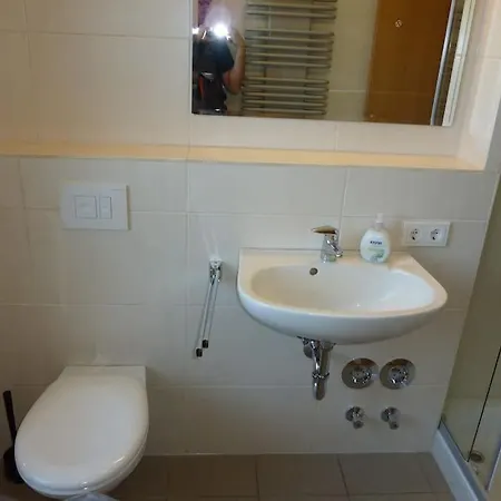 Monteurwohnung 2 5 Betten, Kueche, Bad, Waschmaschine דירה *