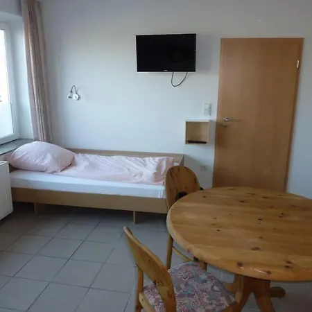Monteurwohnung 2 5 Betten, Kueche, Bad, Waschmaschine
